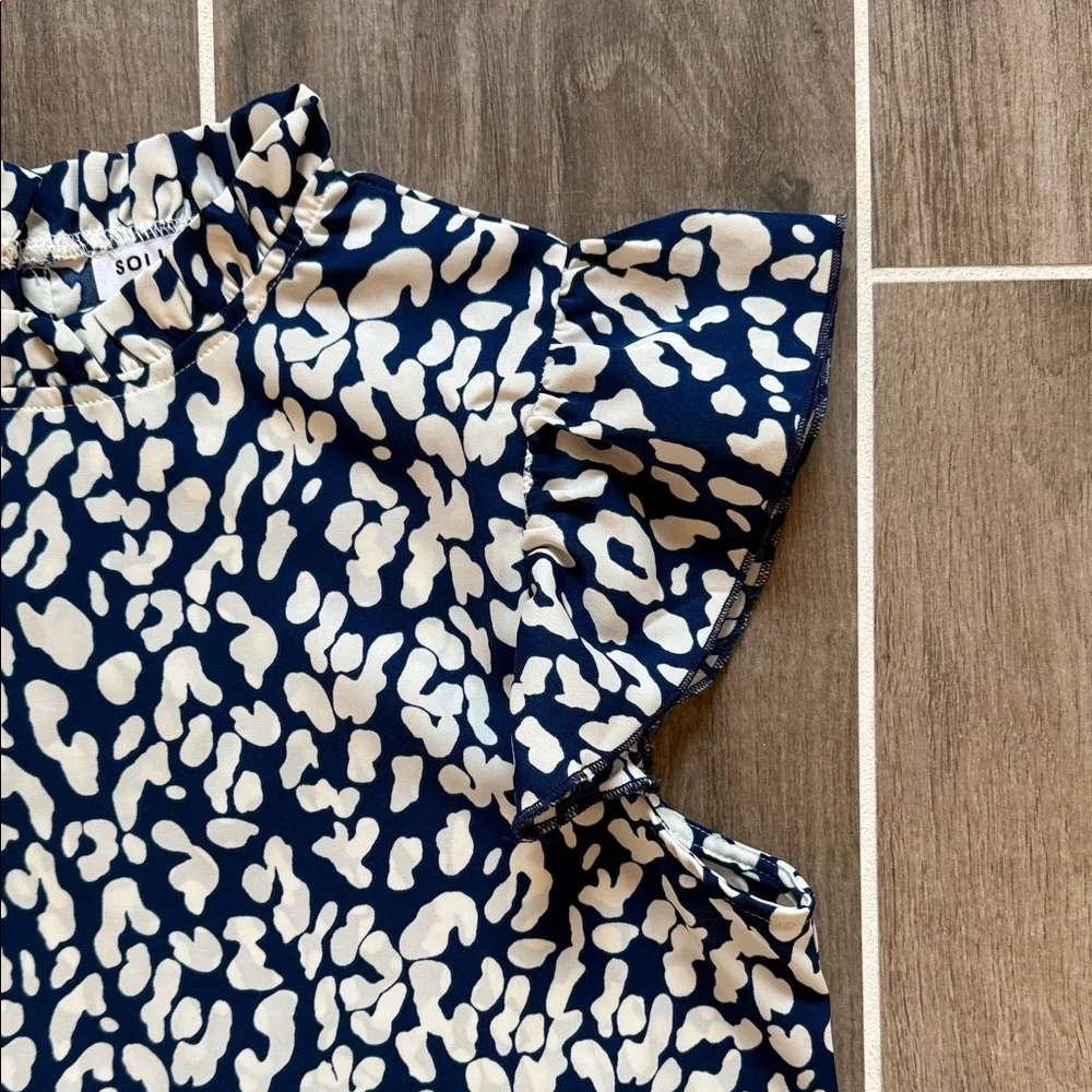 Blue and White Animal Print Blouse - Picture 2 of 5